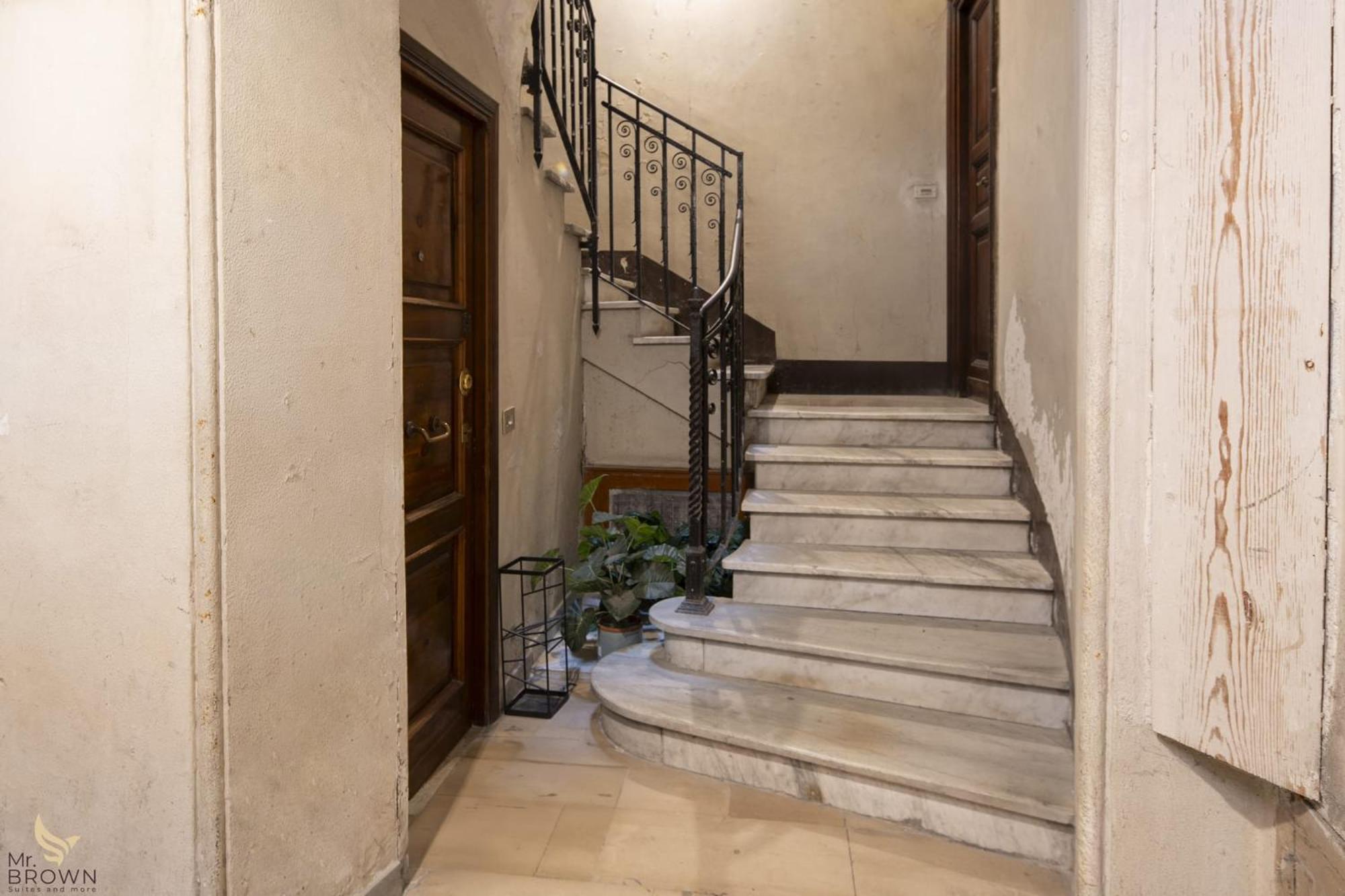 Mrbrown - Lux Vaticano Apartment